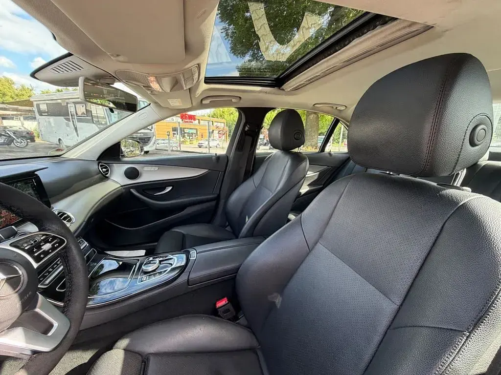 Gebraucht Mercedes E200 150 PS (110 kW) 2018 Beige Limousine
