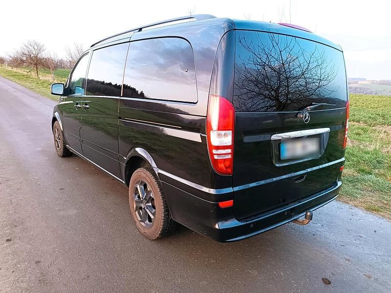 Gebraucht Mercedes Viano 224 PS (164 kW) 2014 Schwarz Van / Kleinbus