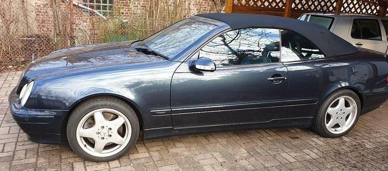 Schwarz Gebraucht 2003 Mercedes CLK430 Avantgarde Cabrio | 14.000 € (Teuer) - Bild 1/4
