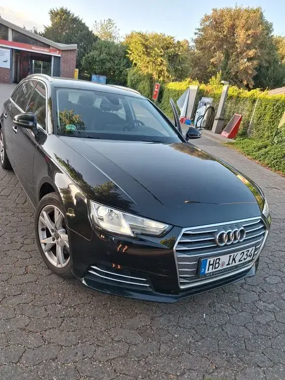 Gebraucht Audi A4 150 PS (110 kW) 2017 Schwarz Kombi