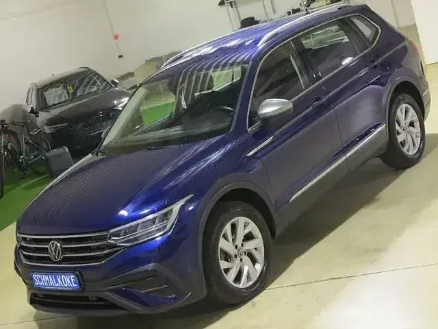Gebraucht VW Tiguan Allspace Life 150 PS (110 kW) 2024 Atlantic blue (metallic) SUV