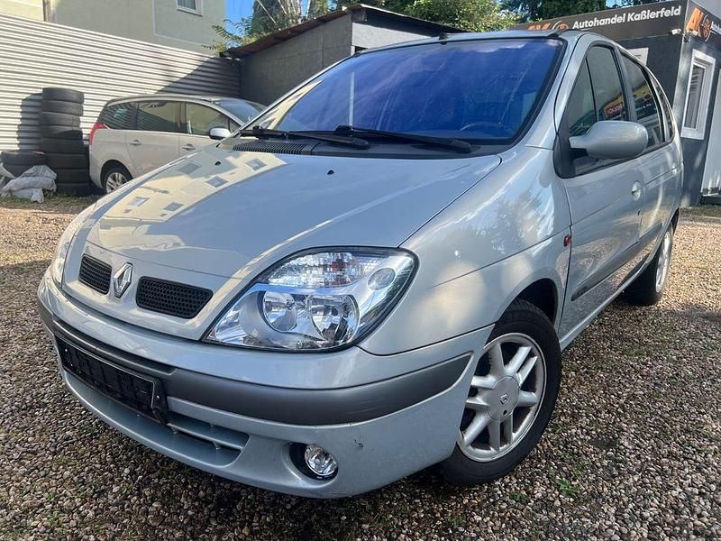 Grau Gebraucht 2002 Renault Scénic Expression Van / Kleinbus | 1.490 € (Fairer Preis) - Bild 1/4