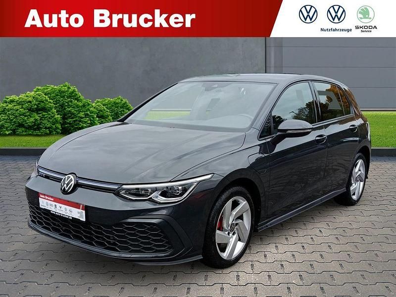 Grau Gebraucht 2022 VW Golf VIII GTE Limousine | 25.920 € (Fairer Preis) - Bild 1/4