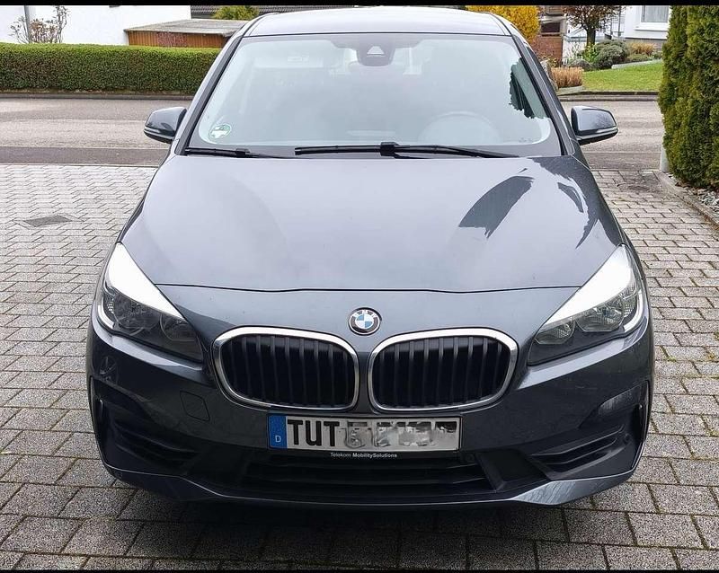 Gebraucht BMW 216 116 PS (85 kW) 2020 Grau Kombi