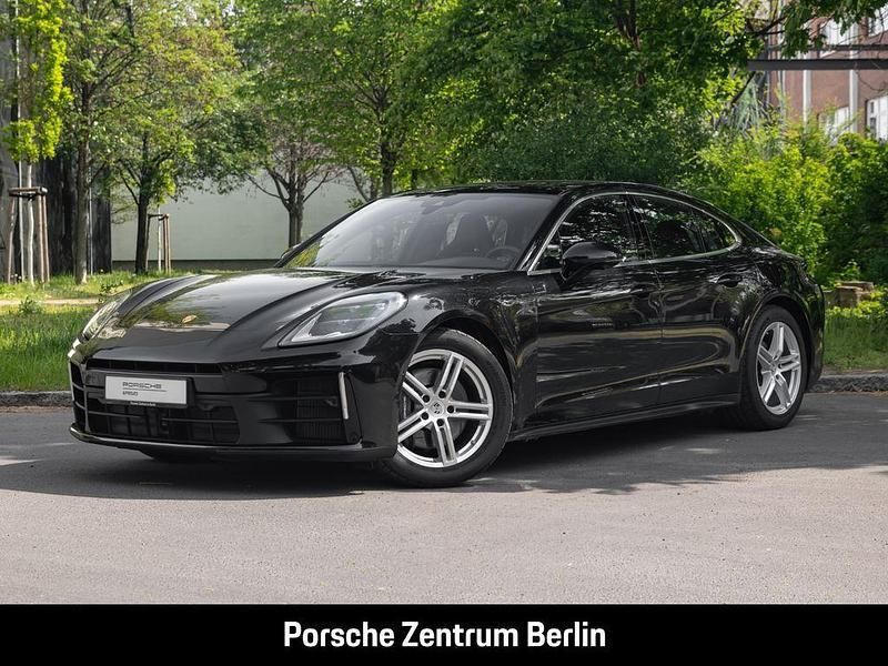 Tiefschwarzmetallic Gebraucht 2024 Porsche Panamera Limousine | 105.000 € - Bild 1/4