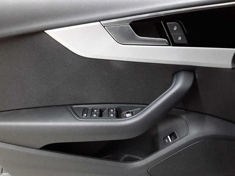 Gebraucht Audi A4 Advanced 204 PS (150 kW) 2024 Manhattangrau metallic Kombi