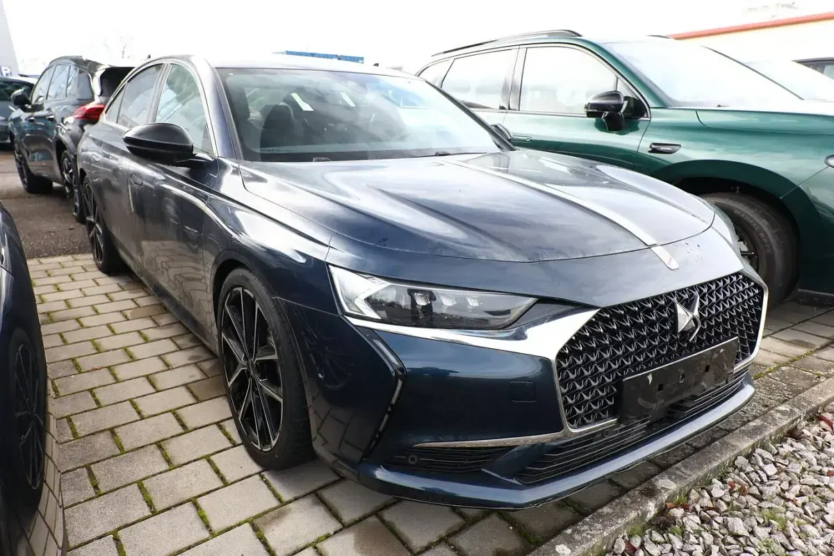 Neu DS Automobiles DS9 Rivoli Plus 360 PS (264 kW) 2025 Nachtblau metallic / dachfarbe s Limousine