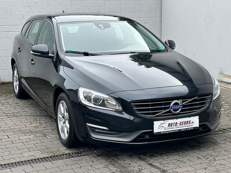 Schwarz Gebraucht 2015 Volvo V60 Business Edition Kombi | 7.900 € (Guter Preis) - Bild 1/4