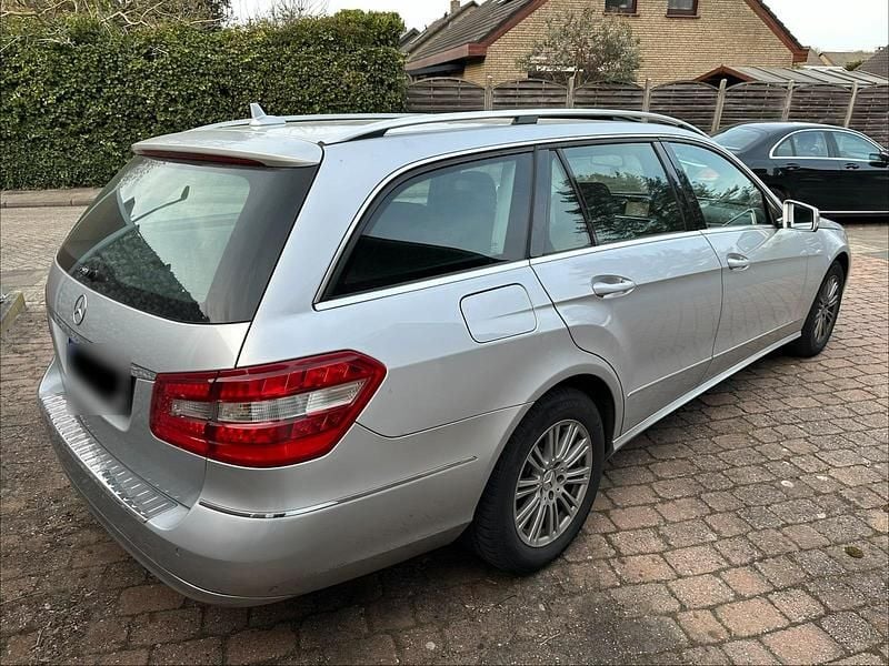 Usata Mercedes E220 170 CV (125 kW) 2012 Argento Station wagon