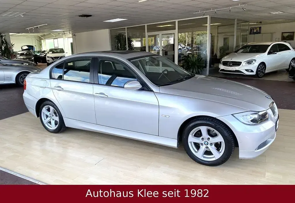 Gebraucht BMW 320 150 PS (110 kW) 2006 Titansilber Limousine