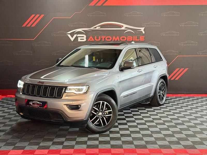 Grau Gebraucht 2018 Jeep Grand Cherokee Trailhawk SUV | 26.999 € (Fairer Preis) - Bild 1/4