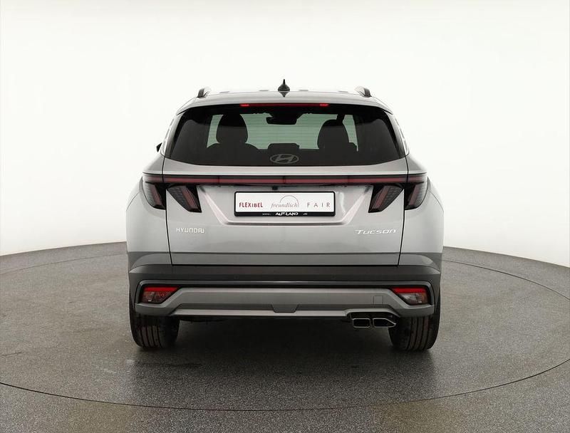 Neu Hyundai Tucson 150 PS (110 kW) 2025 Silber SUV