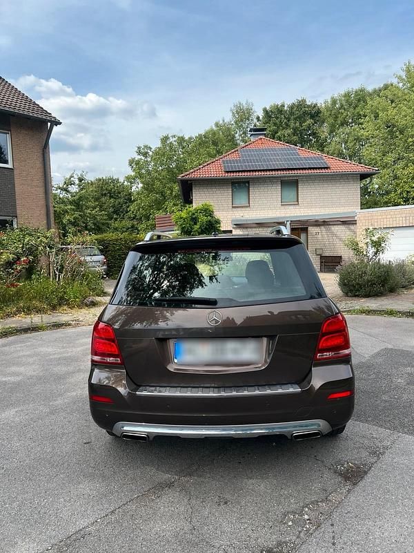 Gebraucht Mercedes GLK200 143 PS (105 kW) 2013 Braun SUV