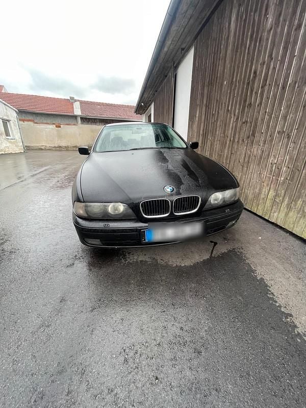 Schwarz Gebraucht 1998 BMW 523 Limousine | 1.099 € (Guter Preis) - Bild 1/4