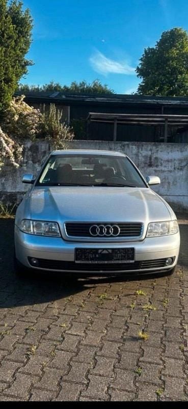 Gebraucht Audi A4 101 PS (74 kW) 1999 Silber Limousine