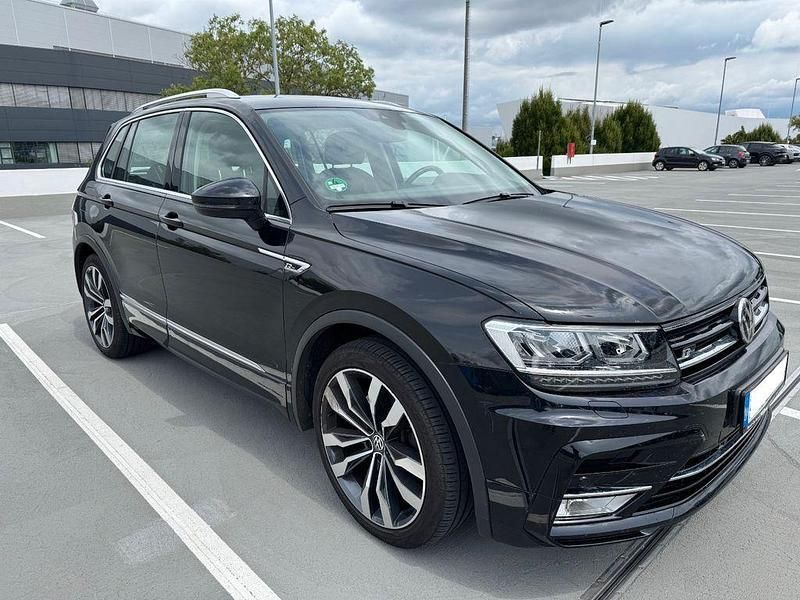 Schwarz Gebraucht 2017 VW Tiguan Highline SUV | 24.600 € (Fairer Preis) - Bild 1/4