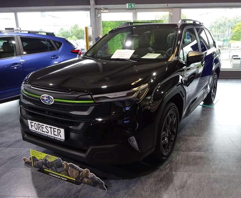 Neu Subaru Forester Exclusive+ 136 PS (100 kW) 2025 Crystal black silica SUV