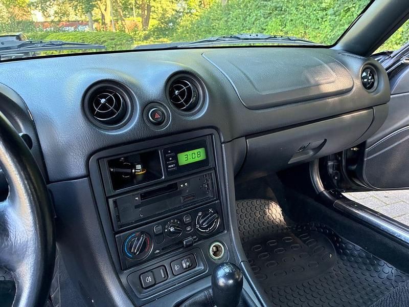 Gebraucht Mazda MX5 110 PS (80 kW) 1998 Schwarz Cabrio