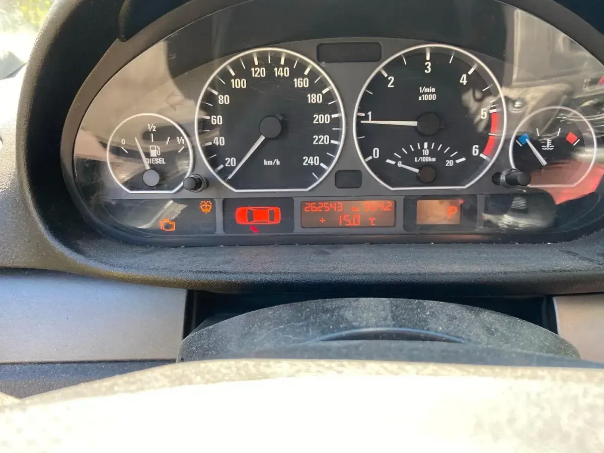 Brugt BMW 318 116 HK (85 kW) 2004 Sølv Stationcar