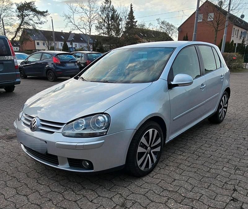 Gebraucht VW Golf V 102 PS (75 kW) 2005 Silber Kleinwagen