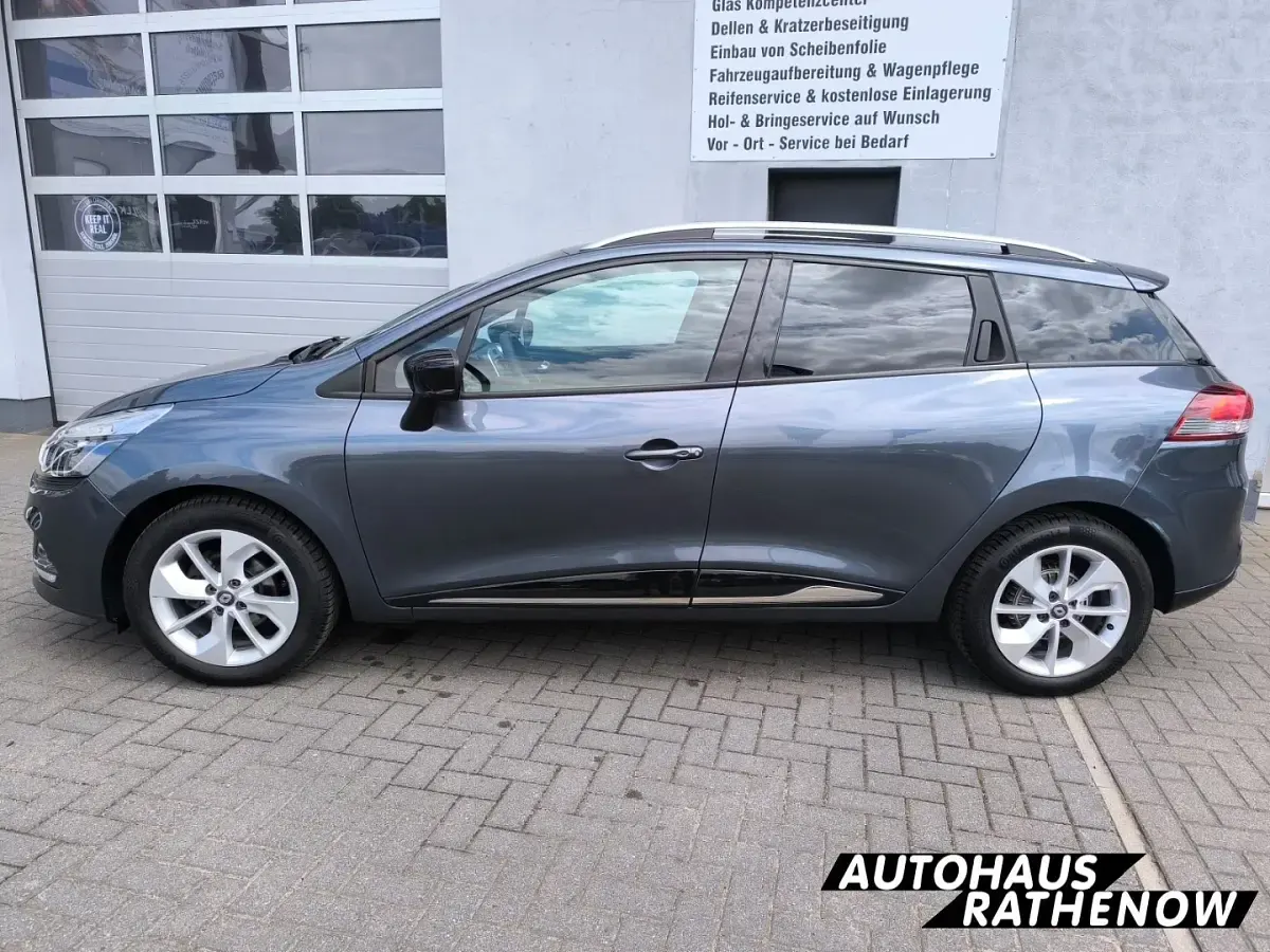 Gebraucht Renault Clio IV LIMITED 73 PS (53 kW) 2017 Grau Limousine
