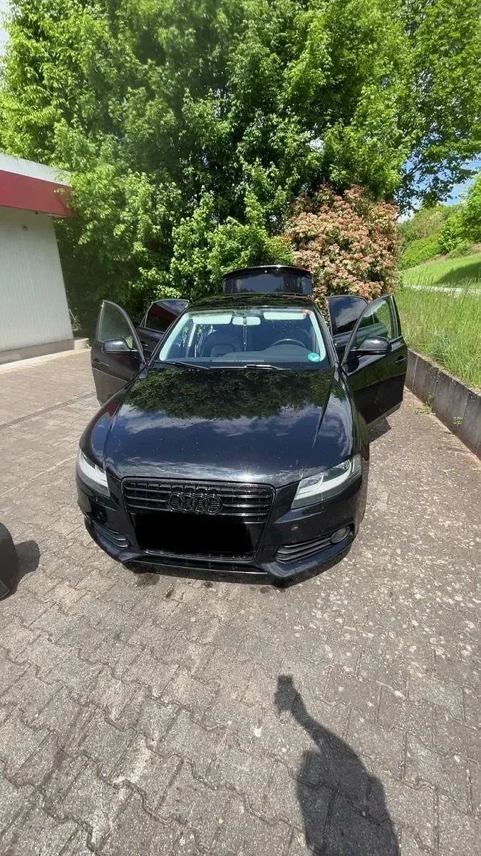 Używany Audi A4 Ambition 143 KM (105 kW) 2008 Szary Sedan/Limuzyna