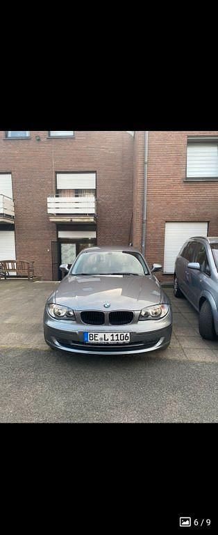 Gebraucht BMW 118 143 PS (105 kW) 2011 Grau Kleinwagen