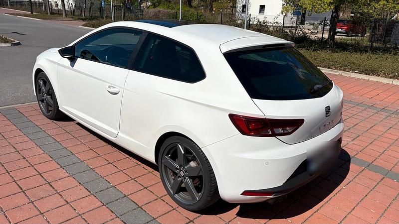 Second-hand Seat Leon FR 184 CP (135 kW) 2013 Alb Coupe