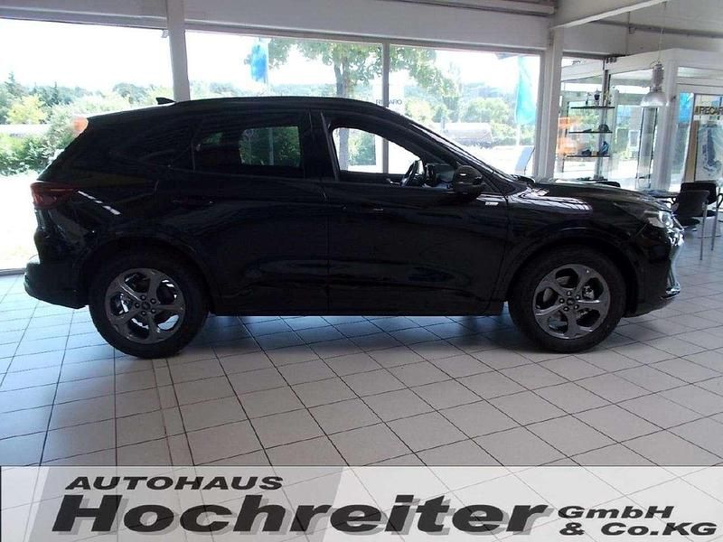 Neu Ford Kuga ST-Line 186 PS (136 kW) 2025 Obsidianschwarz metallic SUV