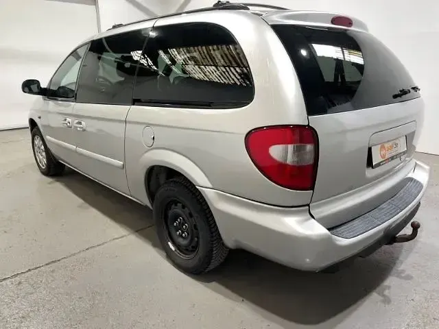Gebraucht Chrysler Grand Voyager 150 PS (110 kW) 2008 Silber Van / Kleinbus