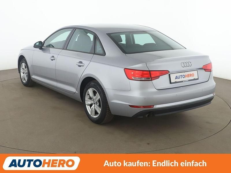 Gebraucht Audi A4 Comfort 150 PS (110 kW) 2016 Silber Limousine
