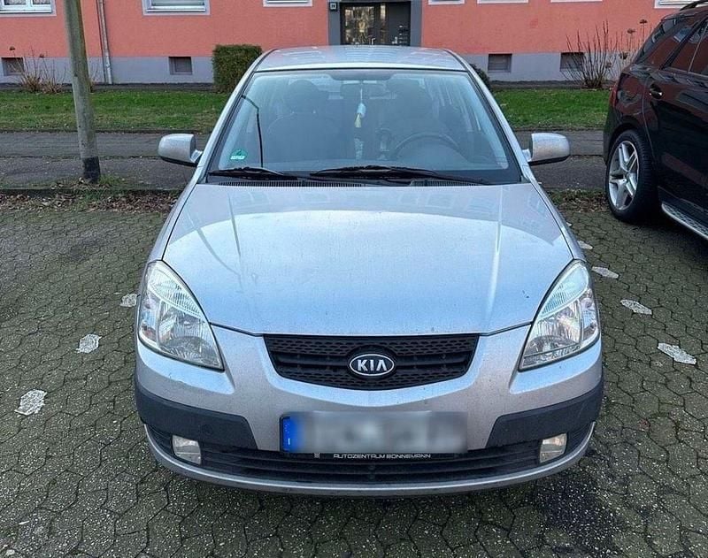 Gebraucht Kia Rio Vision 97 PS (71 kW) 2009 Grau Limousine