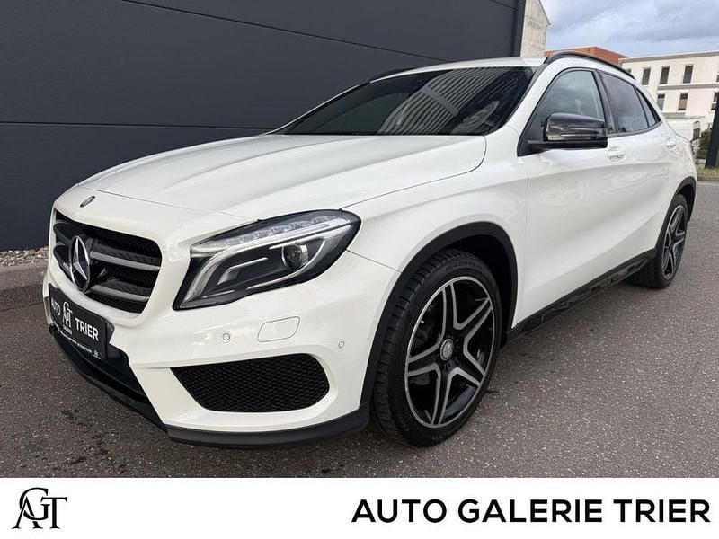 Weiß Gebraucht 2016 Mercedes GLA200 SUV | 11.980 € (Superpreis) - Bild 1/4