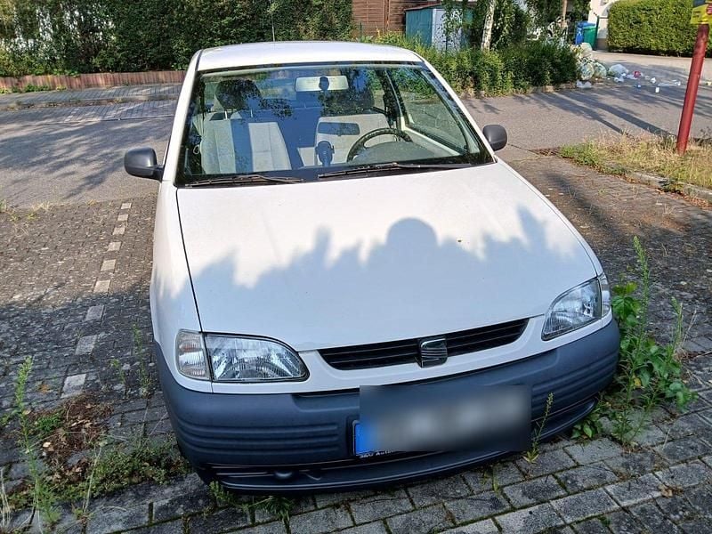 Weiß Gebraucht 1998 Seat Arosa Kleinwagen | 250 € (Superpreis) - Bild 1/4