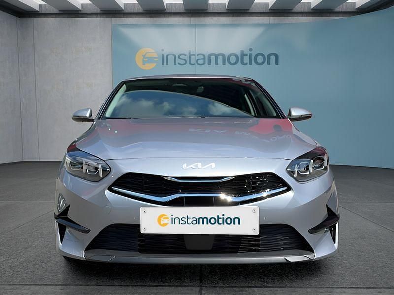 Gebraucht Kia Ceed 140 PS (102 kW) 2025 Silber Kleinwagen