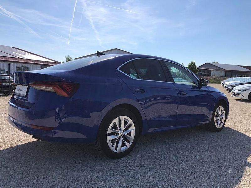 Gebraucht Skoda Octavia First Edition 150 PS (110 kW) 2020 Energyblau Limousine