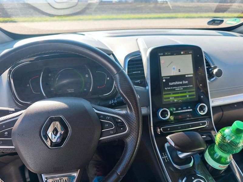 Gebraucht Renault Espace Initiale Paris 160 PS (117 kW) 2015 Weiß Van / Kleinbus