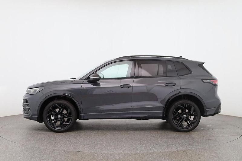 Neu VW Tiguan R-line 193 PS (141 kW) 2025 Grau SUV