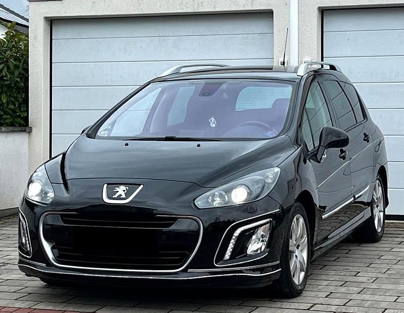 Schwarz Gebraucht 2011 Peugeot 308 Kombi | 4.500 € (Fairer Preis) - Bild 1/4