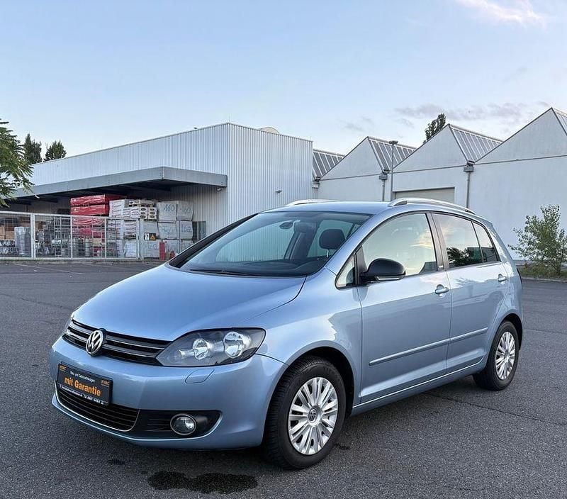 Blau Gebraucht 2012 VW Golf VII Style Limousine | 7.990 € (Guter Preis) - Bild 1/4