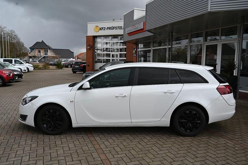 Gebraucht Opel Insignia Business Edition 140 PS (102 kW) 2014 Weiß Kombi