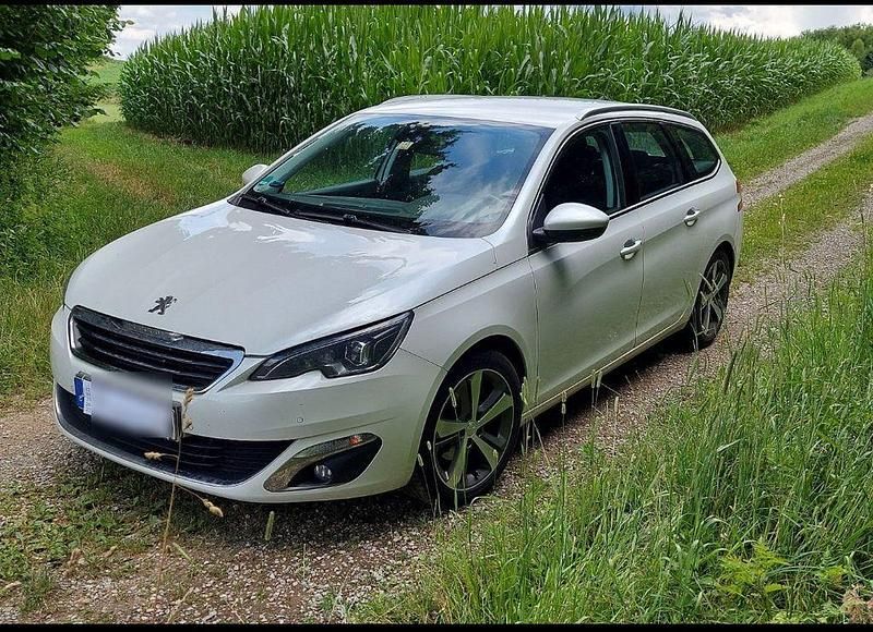 Weiß Gebraucht 2015 Peugeot 308 Style Kombi | 8.700 € (Fairer Preis) - Bild 1/4