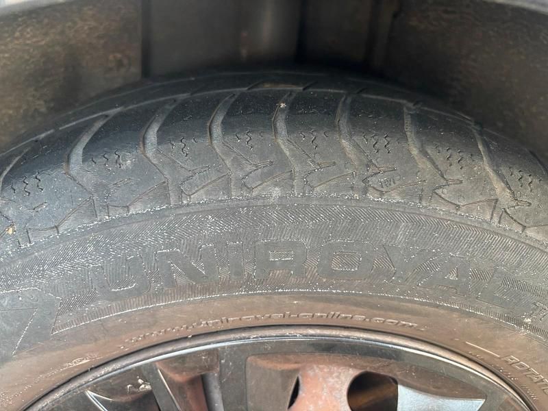 Gebraucht Ford C-MAX 105 PS (77 kW) 2009 Schwarz Van / Kleinbus