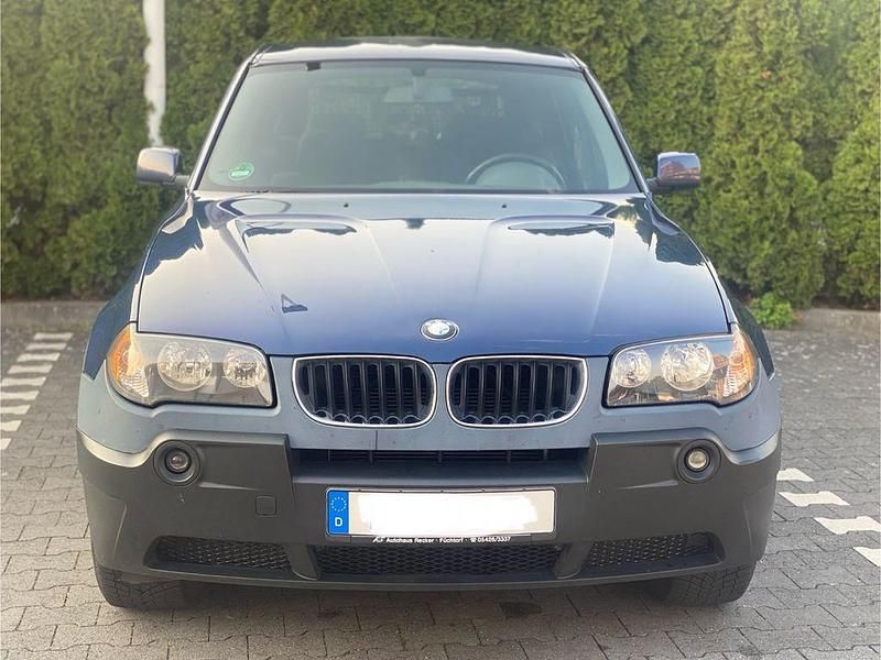 Blau Gebraucht 2004 BMW X3 SUV | 4.000 € (Etwas zu teuer) - Bild 1/4