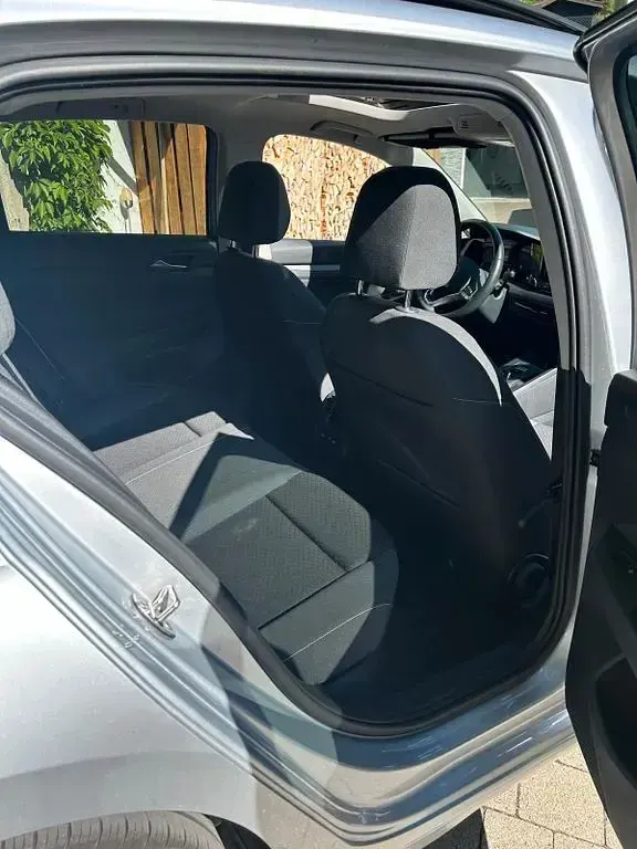 Gebraucht VW Golf VII Active 150 PS (110 kW) 2021 Silber Kleinwagen