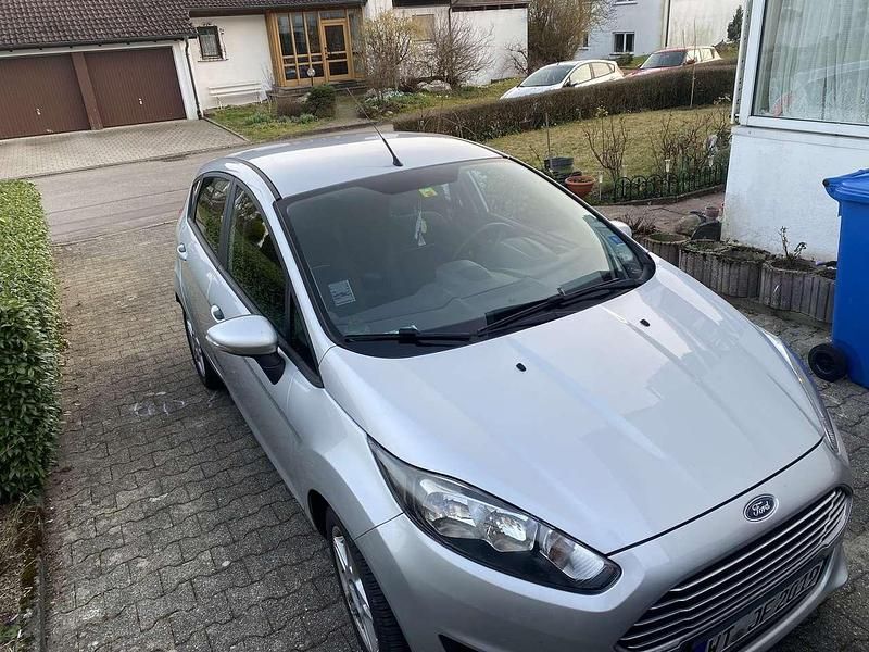 Gebraucht Ford Fiesta 90 PS (66 kW) 2014 Kleinwagen