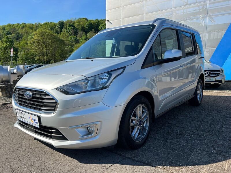 Silber Gebraucht 2022 Ford Tourneo Connect Titanium Van / Kleinbus | 23.499 € (Guter Preis) - Bild 1/4