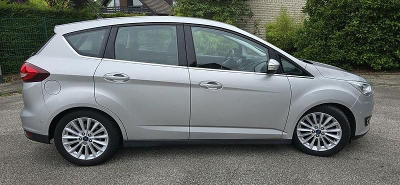 Gebraucht Ford C-MAX Titanium 125 PS (91 kW) 2017 Silber Van / Kleinbus