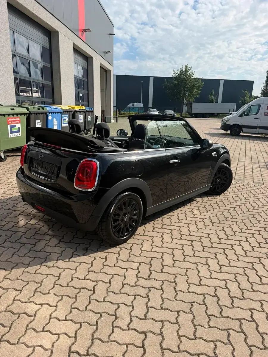 Gebraucht Mini One Cabriolet 102 PS (75 kW) 2019 Schwarz Cabrio