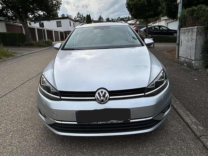 Gebraucht VW Golf VII Join 116 PS (85 kW) 2019 Silber Kombi